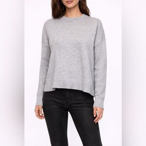 Athleta Light Gray knit Crew Neck Sweater size M silk blend ribbed sleeve